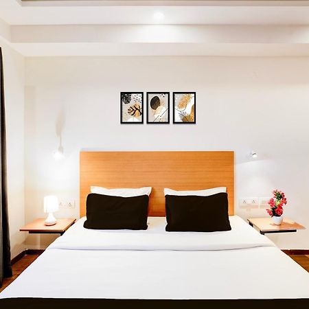 Super Townhouse Jayanagar Hotel Bangalore Buitenkant foto