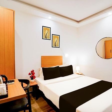Super Townhouse Jayanagar Hotel Bangalore Buitenkant foto