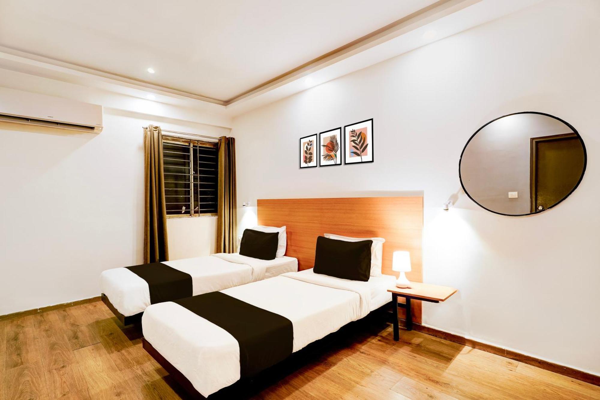Super Townhouse Jayanagar Hotel Bangalore Buitenkant foto