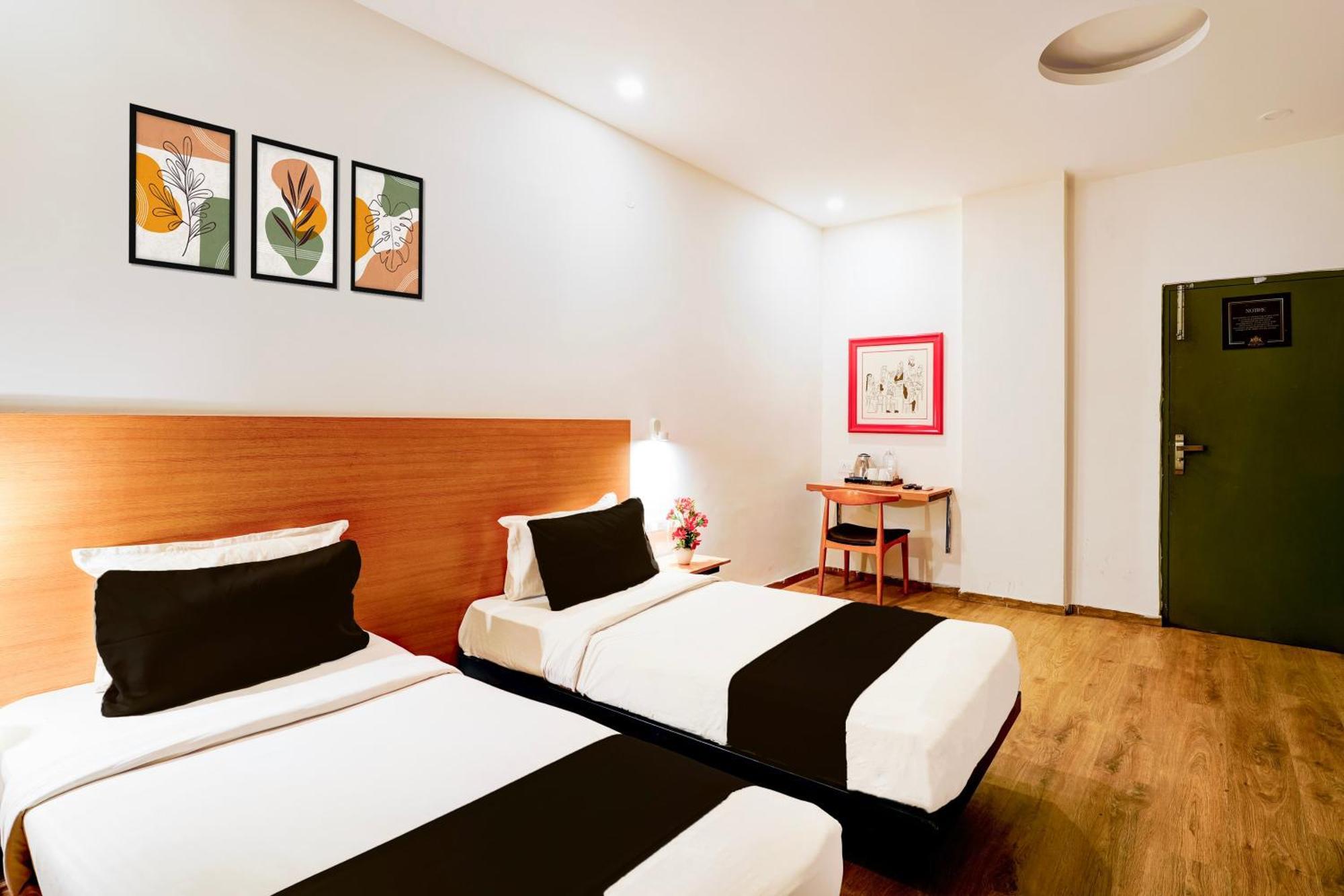Super Townhouse Jayanagar Hotel Bangalore Buitenkant foto